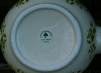 Shamrock Teapot from Shannonbridge shamrock range - underneath view